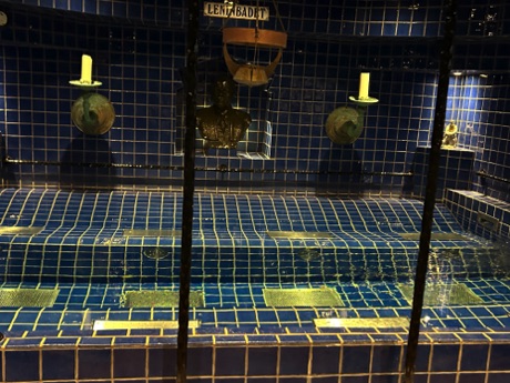 Varberg Hotel baths room